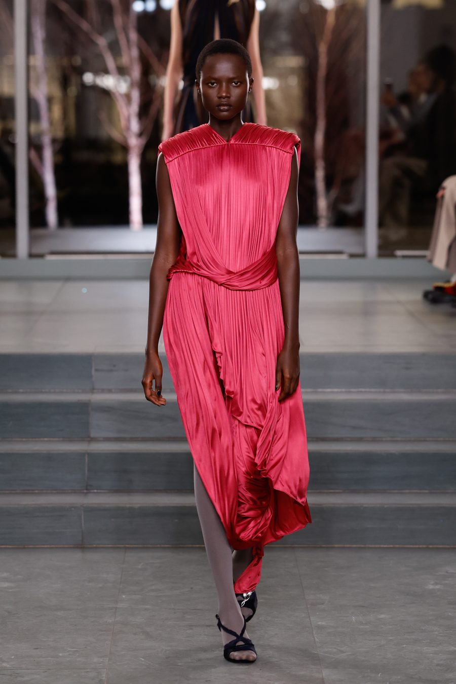 TB_FW25_SHOW_look_040_4x5